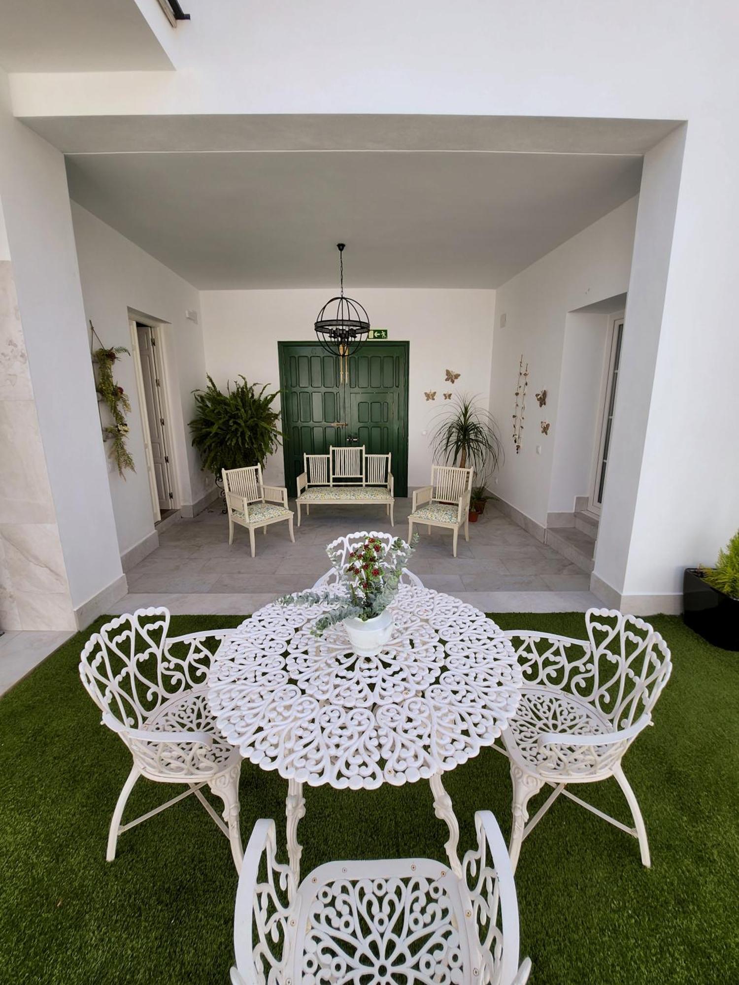 Hotel Boutique Iulia 5 Estrellas Medina de las Torres Bagian luar foto